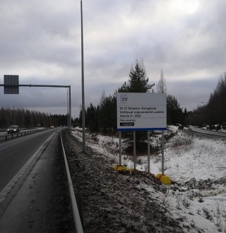 Opastekyltti tietöistä.